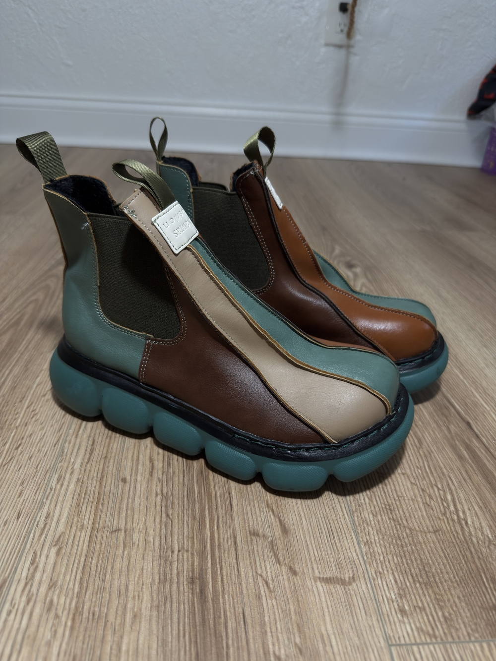 Tri-Tone Leather Platform Chelsea Boots in Green